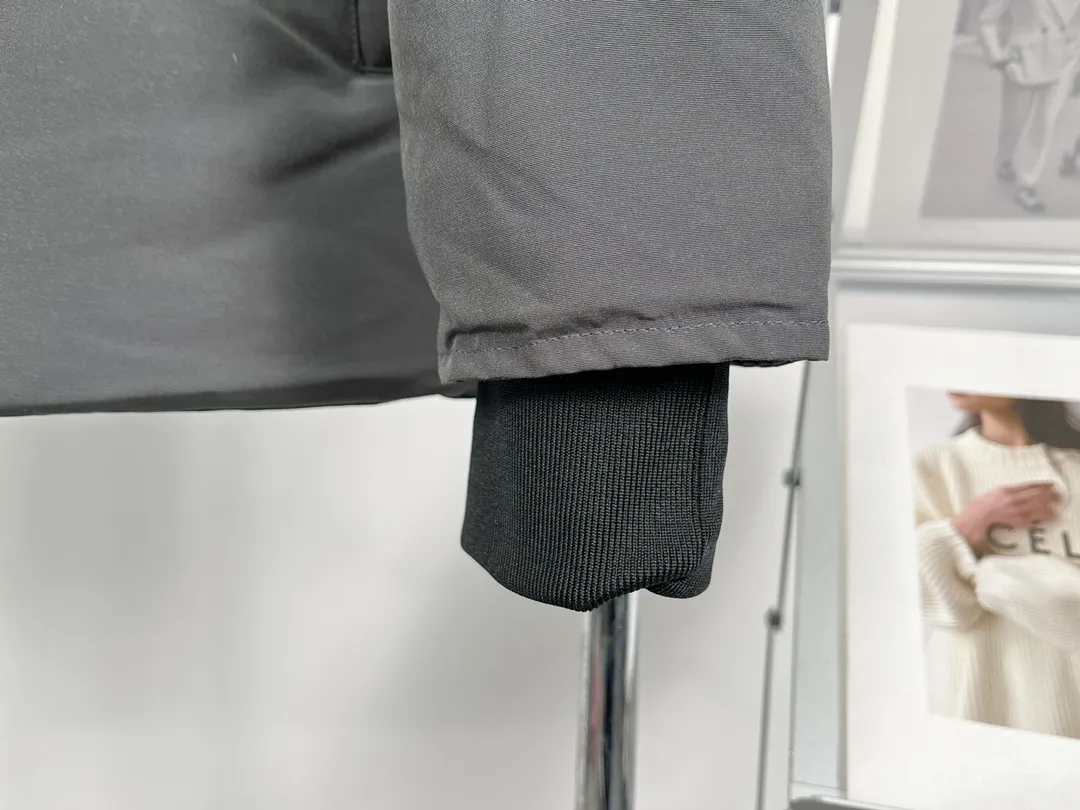 P720 𝐂𝐚𝐧𝐚𝐝𝐚 𝐠𝐨𝐨𝐬𝐞丨Canada Goose 29 down jackets Size: S-XXL